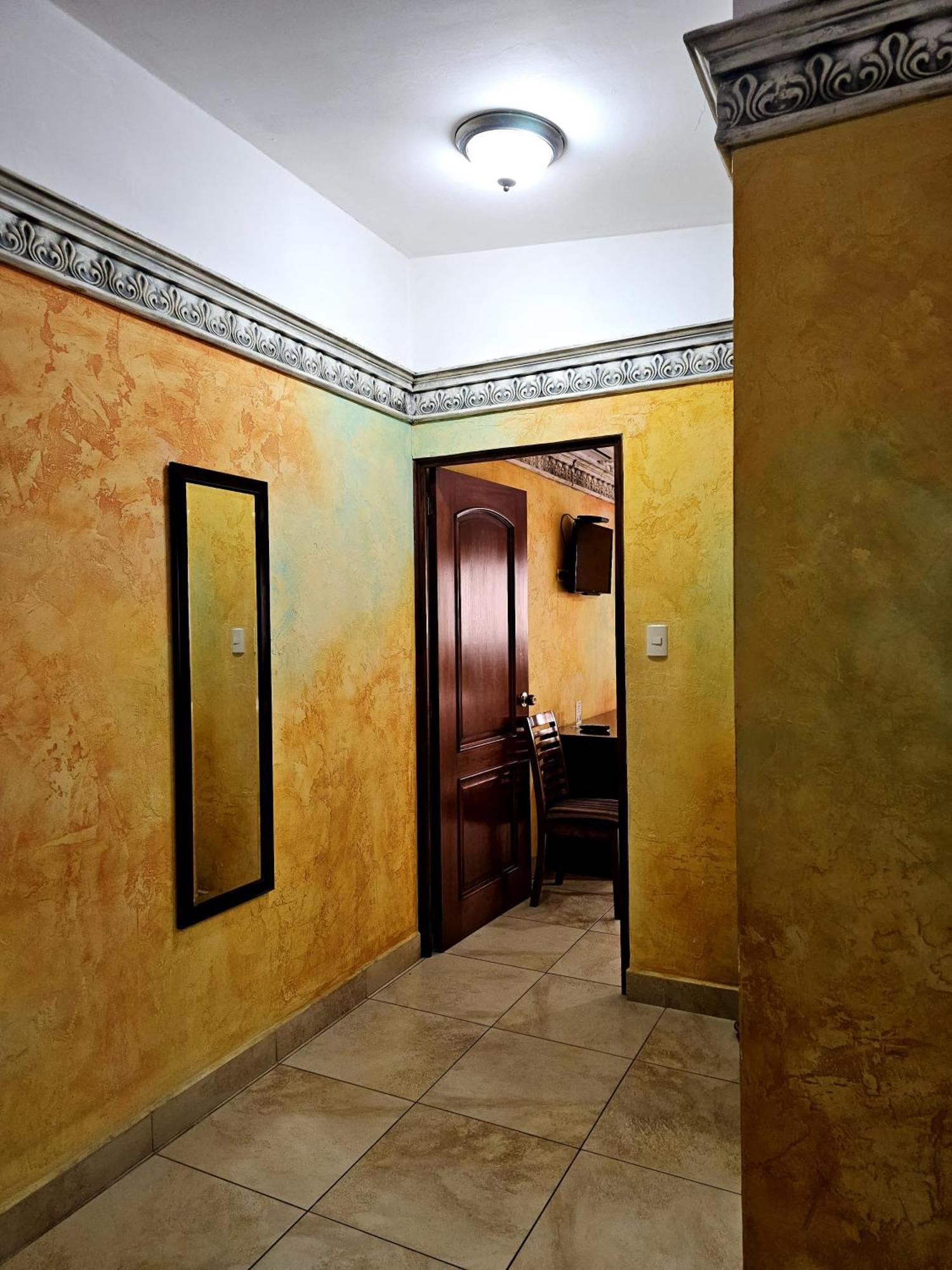 Antigua Inn Hotel Guatemala-Stadt Exterior foto